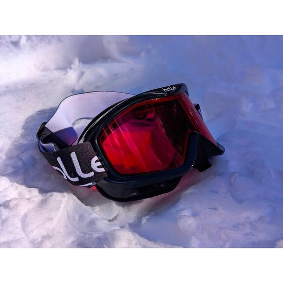 Bollé Snow Goggles Mojo Model - Black Frame / Red Lens - Picture 2 of 7